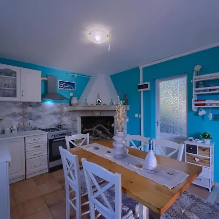 بيت للعطل House Bjankura