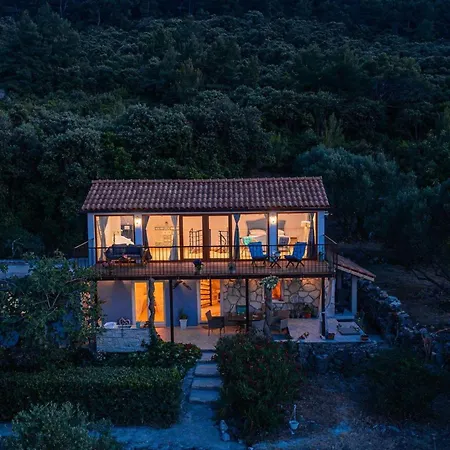 House Bjankura بيت للعطل *